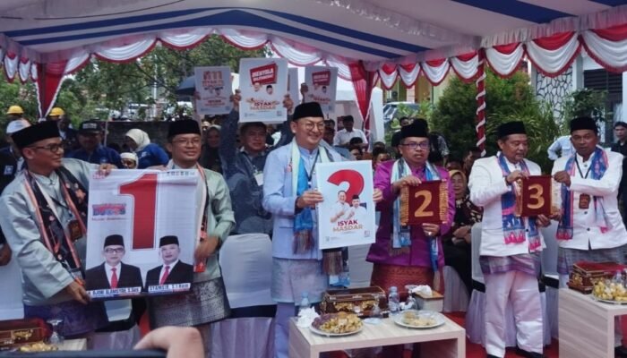 Milirik Gelar Akademik Masing-masing Calon Bupati Belitung 2024