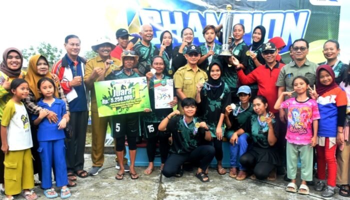 Daftar Juara dan Hadiah Pemenang Kejuaraan Kasti Putri HUT Beltim 2025