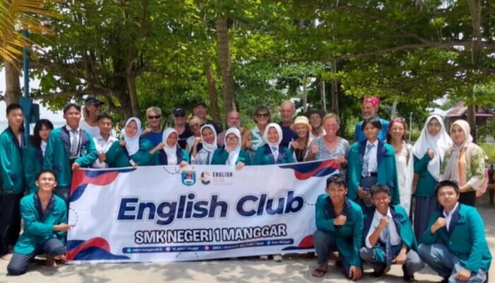 Membanggakan! English Club SMKN 1 Manggar Tampil Mendunia di Ajang Internasional Sail Indonesia